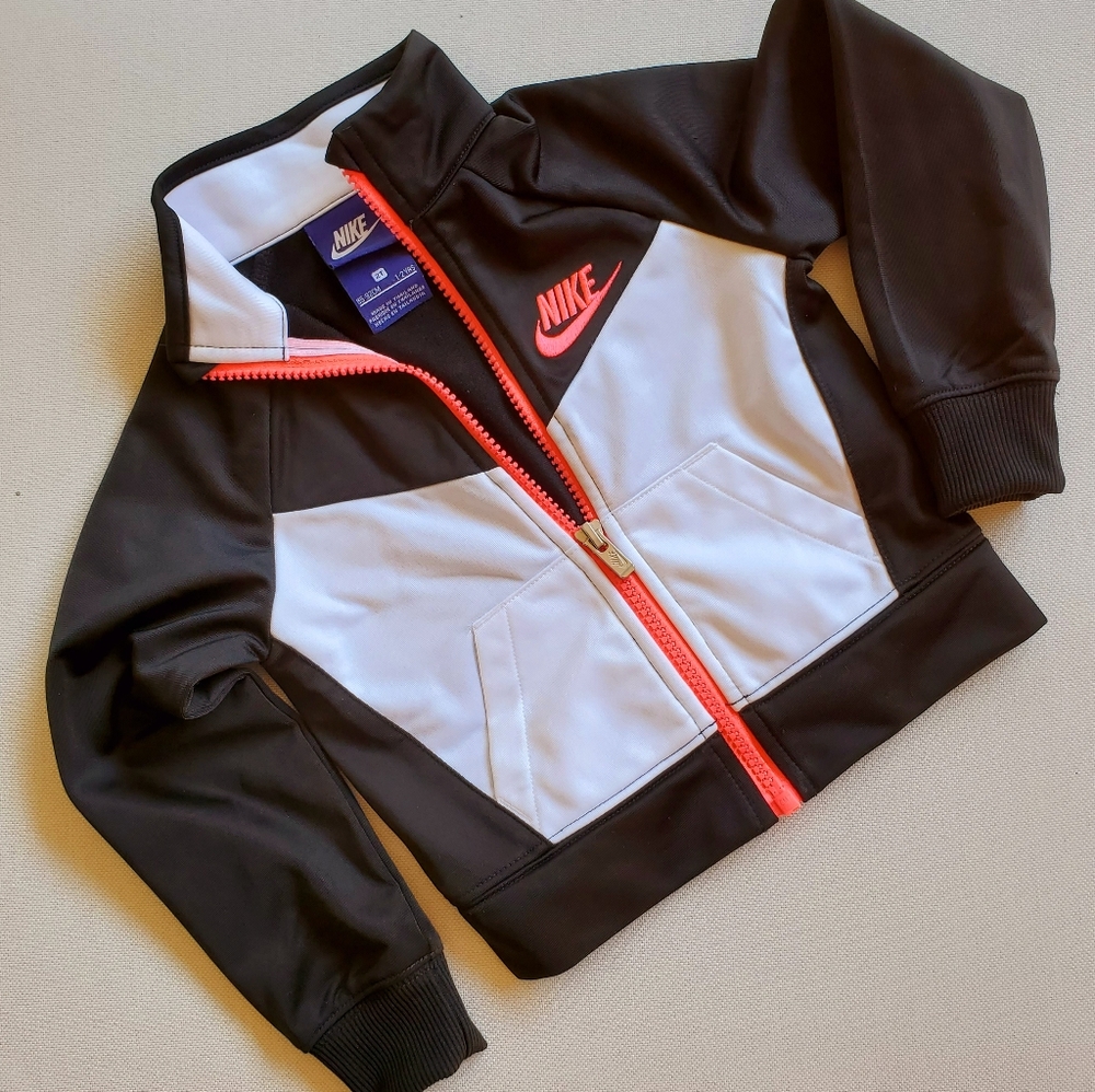 Nike jumpsuit - Picture 1 of 4